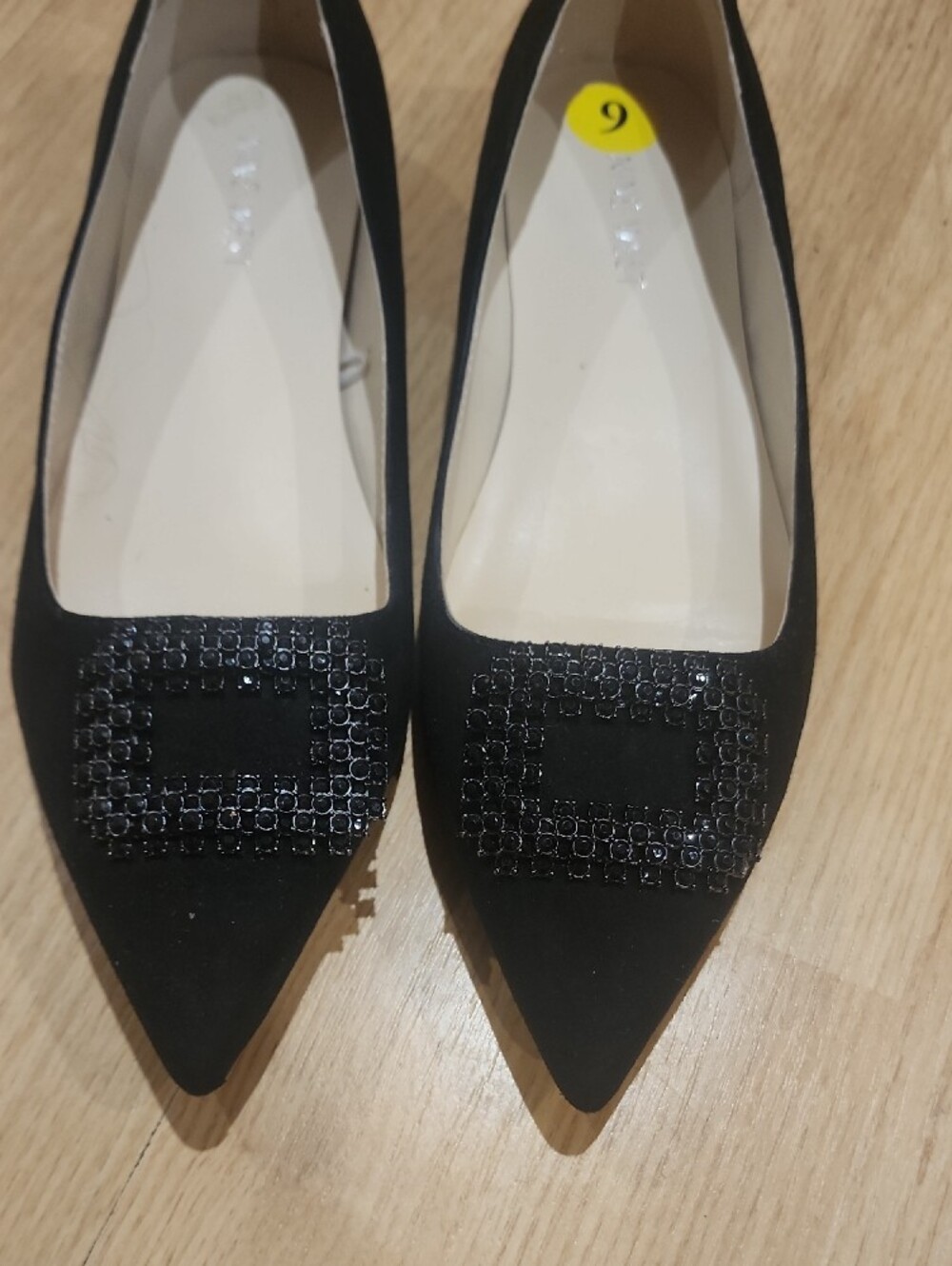 Nine West Classic Pointed Toe Black Flats with Embellished Buckle - Picture 4 of 5
